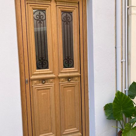 "Tete A Tete" Lux Apart In The Most Beautiful Street Of Town Rhodes City Bagian luar foto