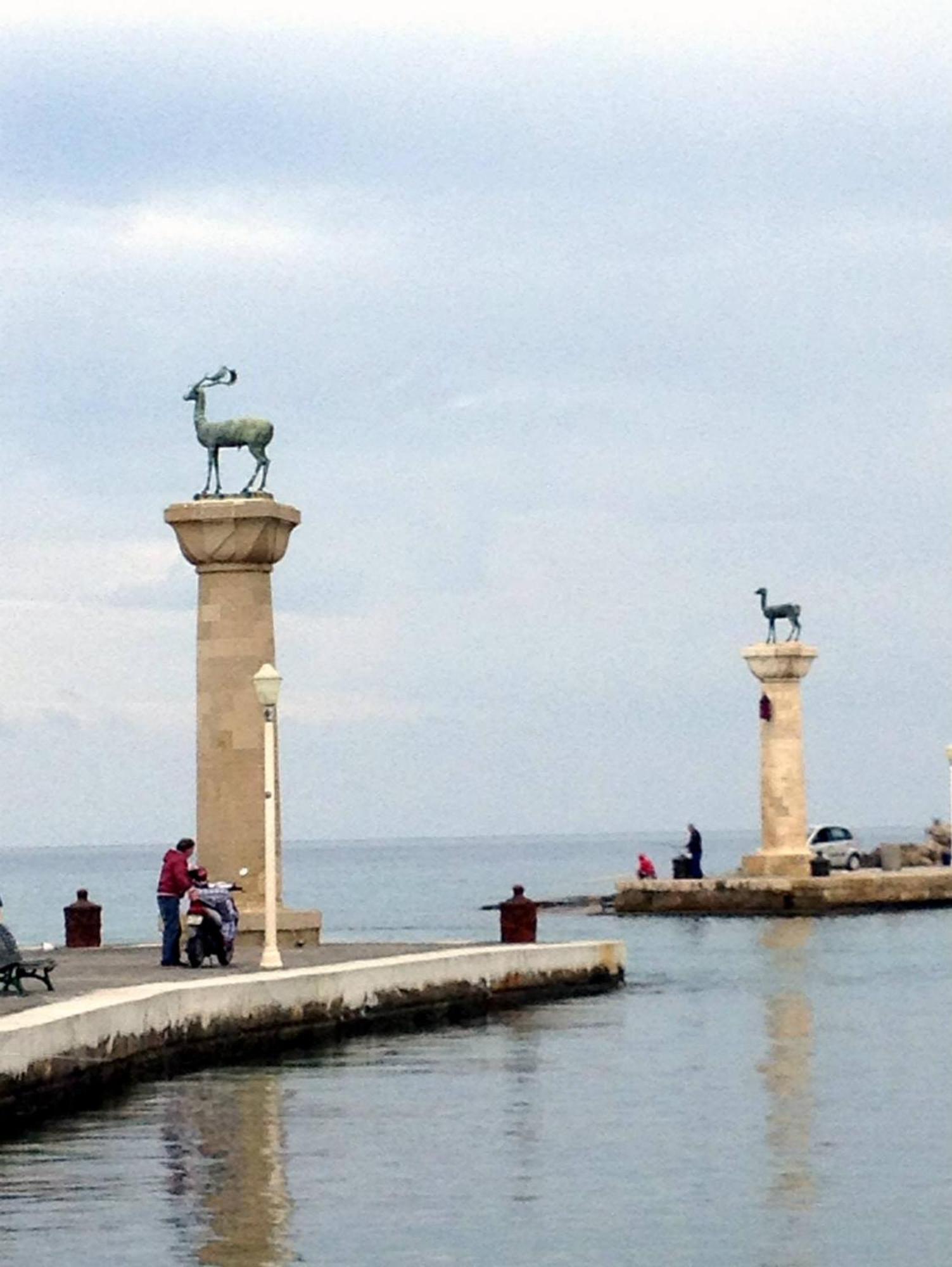 "Tete A Tete" Lux Apart In The Most Beautiful Street Of Town Rhodes City Bagian luar foto
